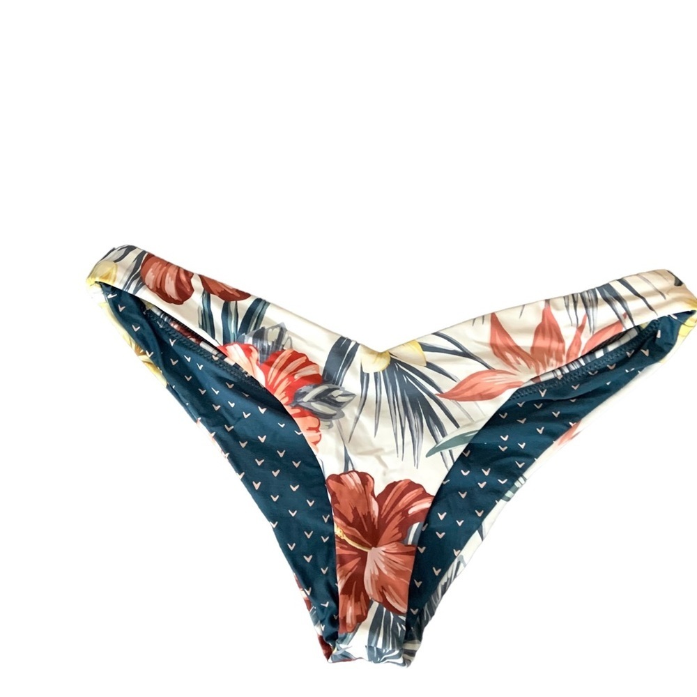 💙1Set of 3 MCX: 2 small tops bikinis-Turquoise small Reversible bottom LIKE NEW💙 - Picture 7 of 11